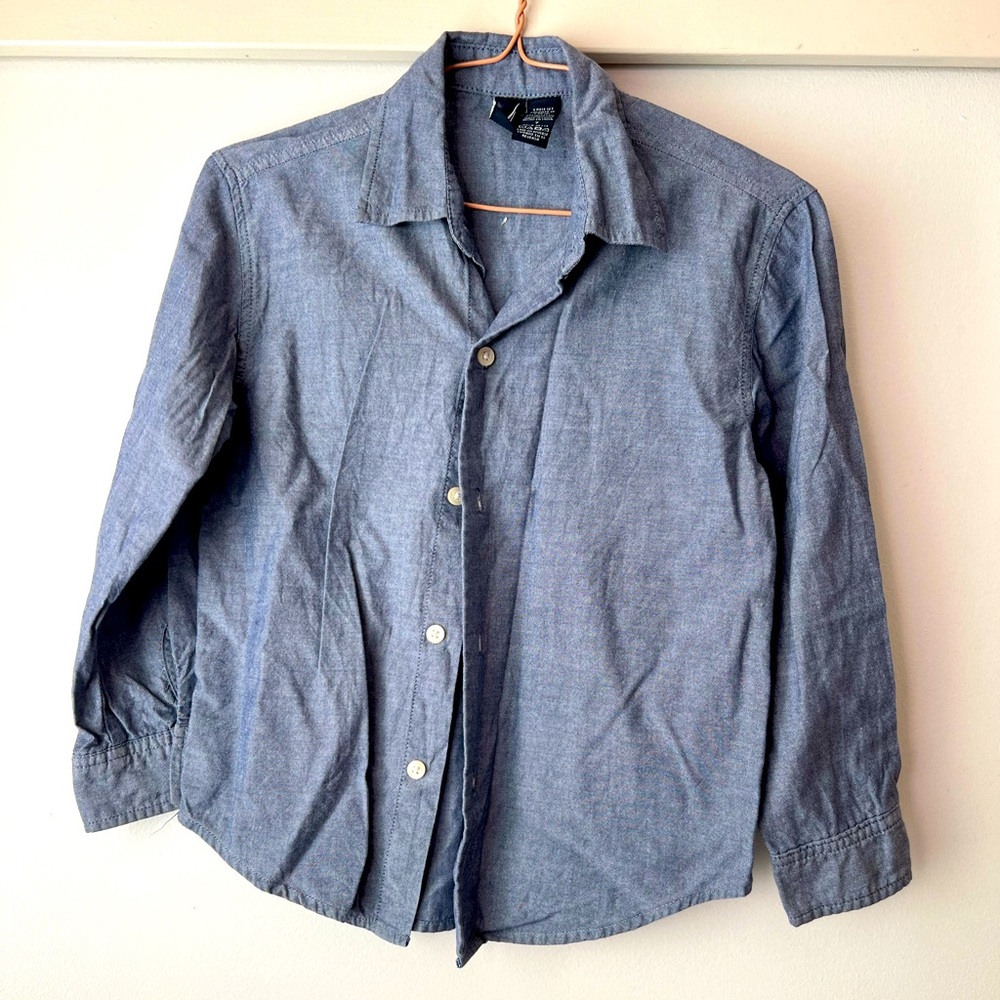 Nautica long-sleeve button down shirt